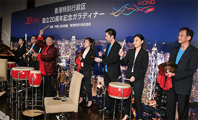 にぎやかな演奏で会場を盛り上げた香港ドラムアンサンブル