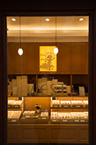 洋菓子舗ウエスト（銀座ウエスト）は海外初の店舗を香港にオープンし、日本から直輸入したクッキーを提供します。